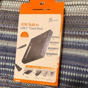 j5create USB-C Travel Docking Station